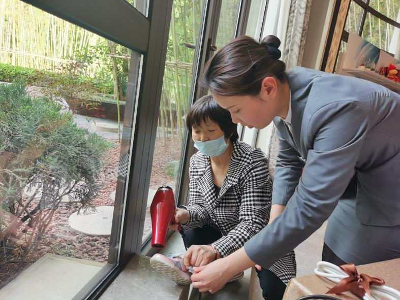 �N�ġ��͑��w�ƪ������+���� ������������